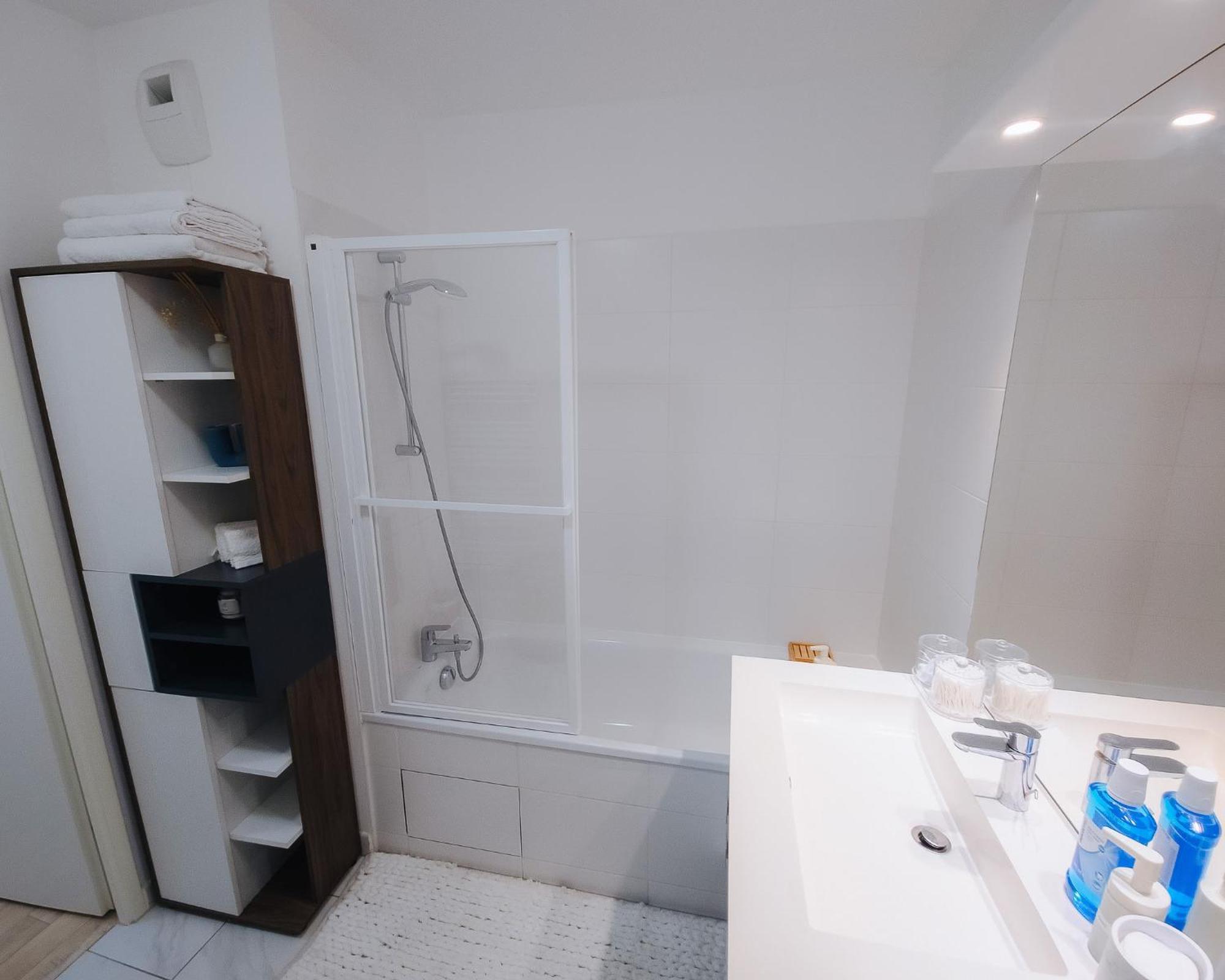 Appartement Luxueux, Neuf & Equipe A Versailles, Сен-Сір-л'Еколь Екстер'єр фото